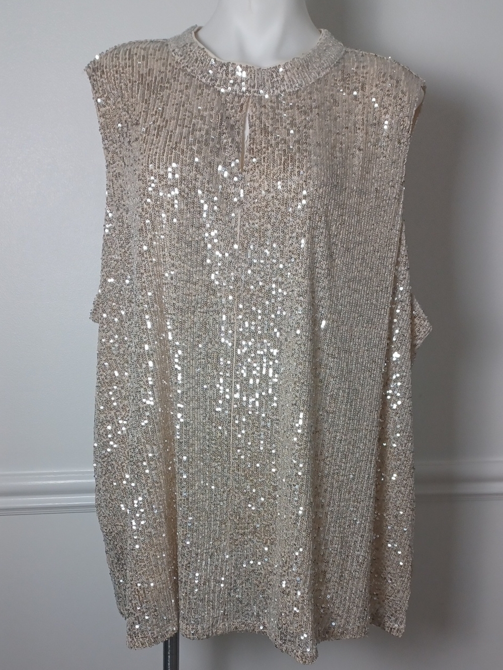 Plus Size 4X Womens Sequin Sleeveless top. Evening Glam Wedding Dinner Party
